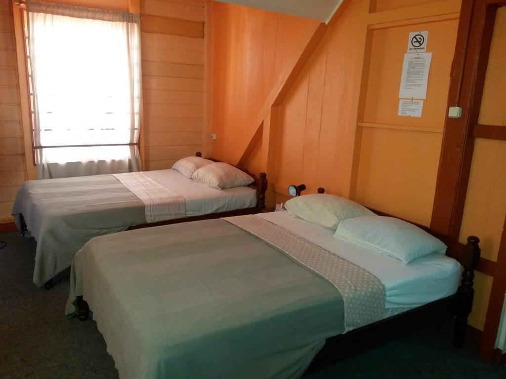 Guesthouse Albergoalberga Paramaribo Oda fotoğraf